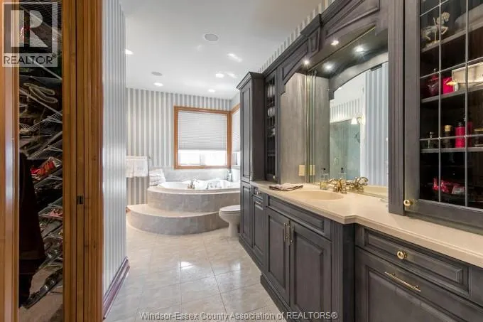 303 SHOREVIEW CIRCLE