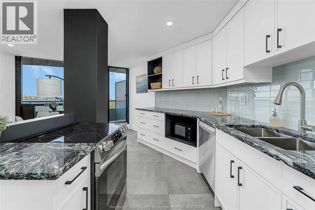 111 RIVERSIDE DRIVE East Unit# 601