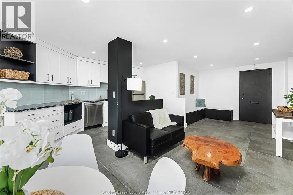 111 RIVERSIDE DRIVE East Unit# 601