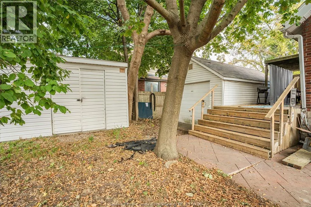 936 ARTHUR ROAD