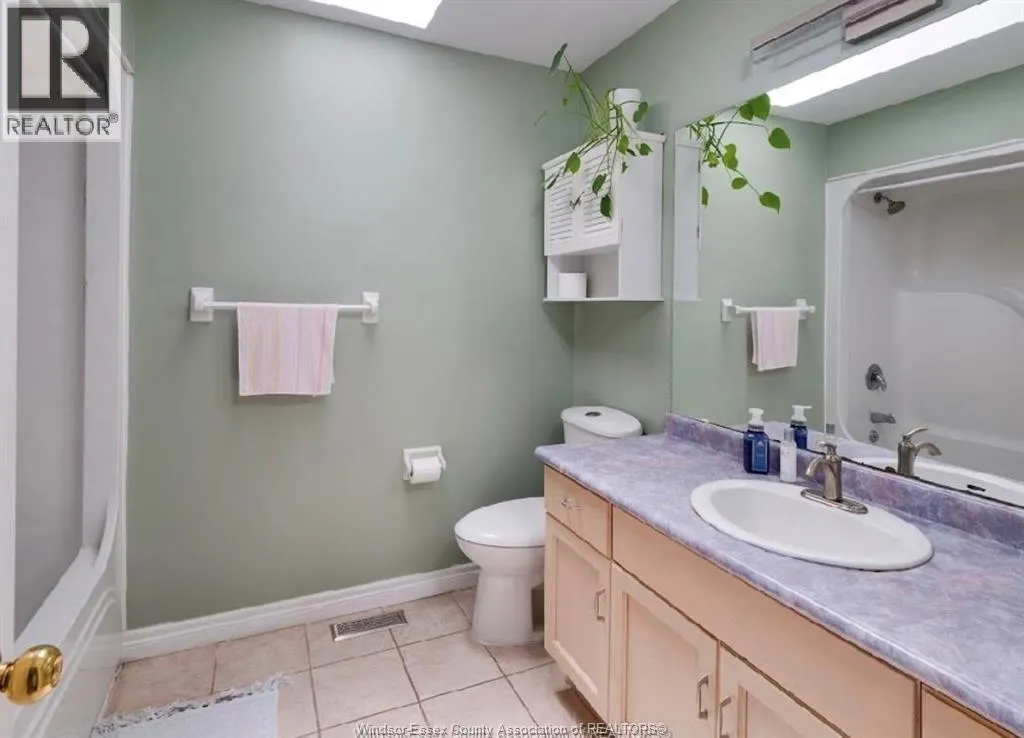 4316 GOLFCOURSE CRESCENT Unit# UPPER