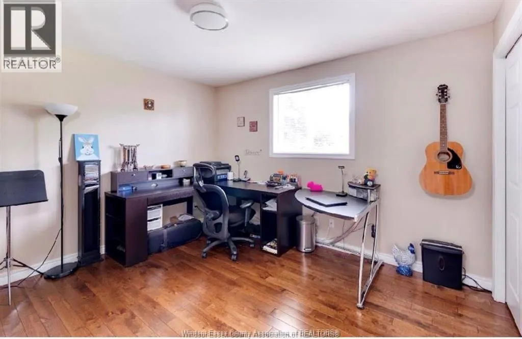 4316 GOLFCOURSE CRESCENT Unit# UPPER