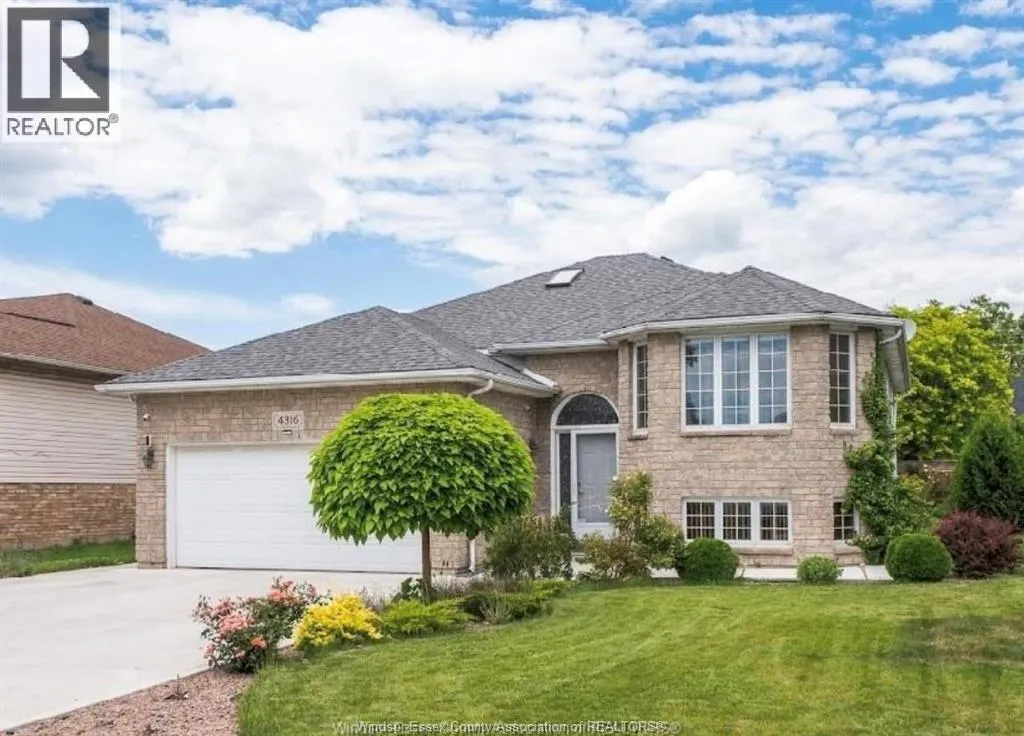 4316 GOLFCOURSE CRESCENT Unit# UPPER