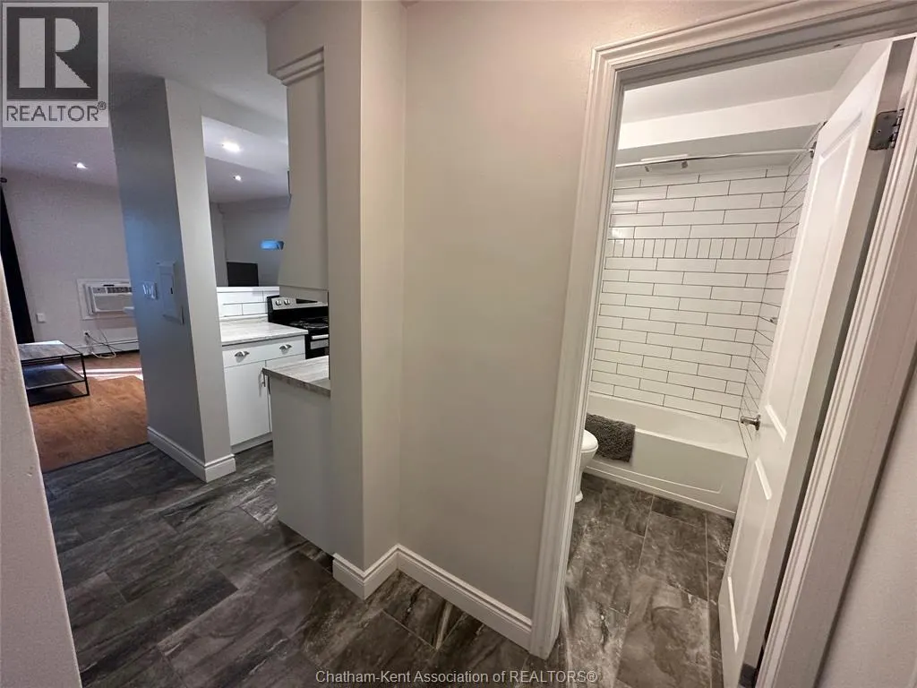 200 Emma STREET Unit# 5