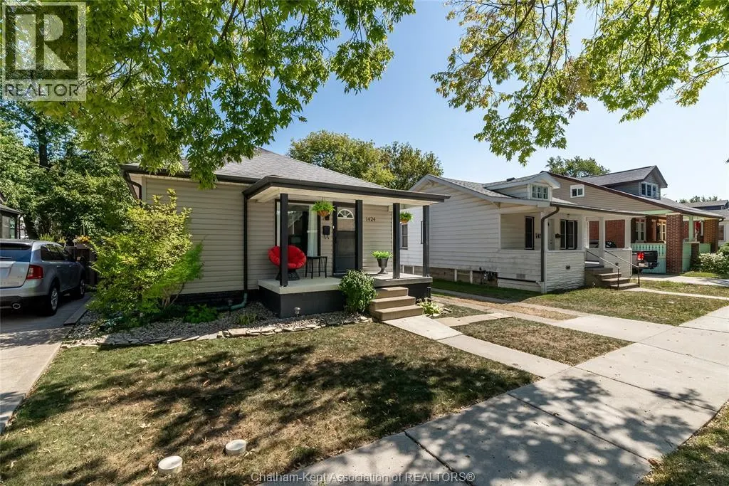 1424 Arthur ROAD