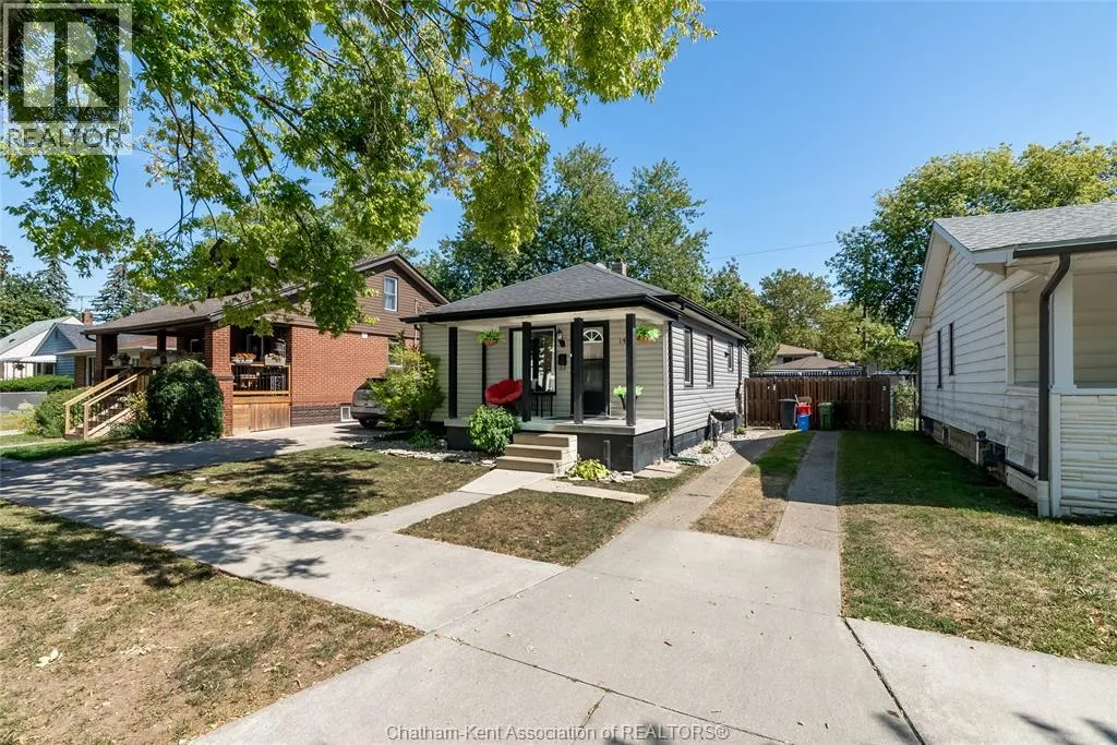 1424 Arthur ROAD