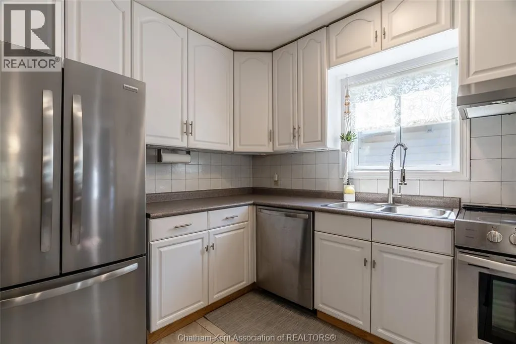 1424 Arthur ROAD