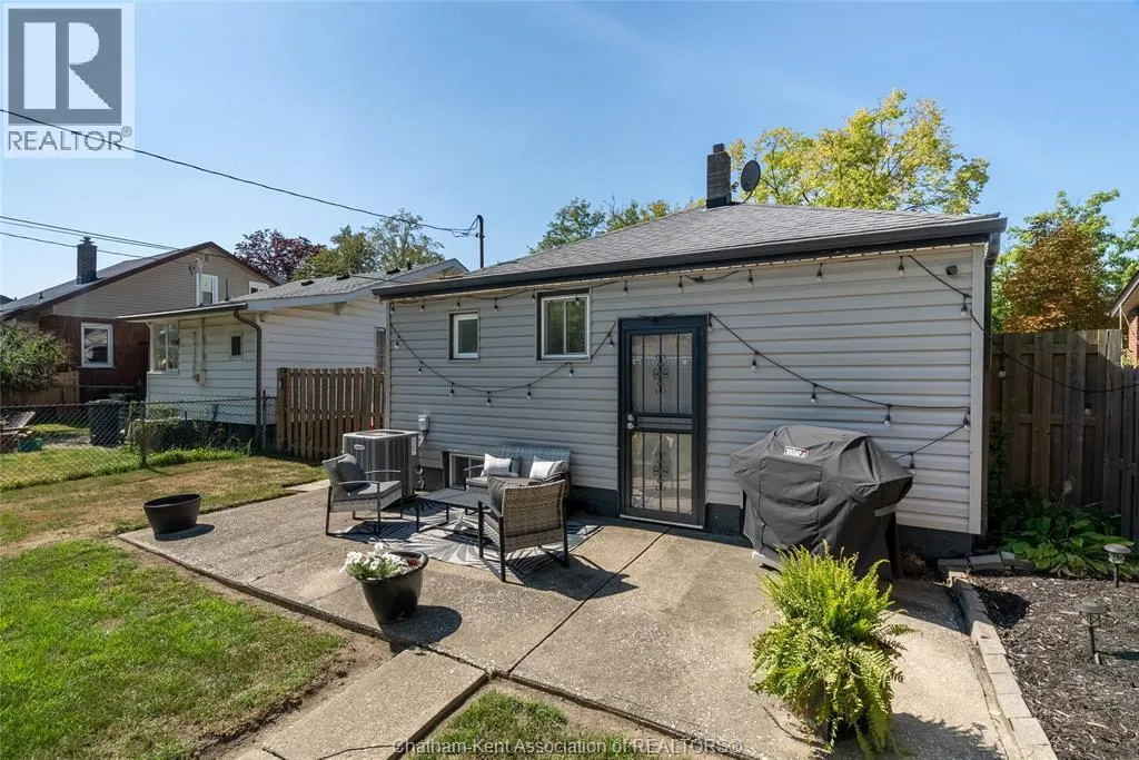 1424 Arthur ROAD