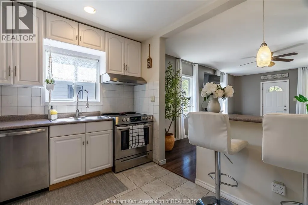 1424 Arthur ROAD