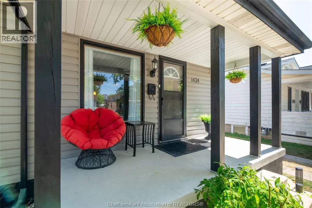 1424 Arthur ROAD