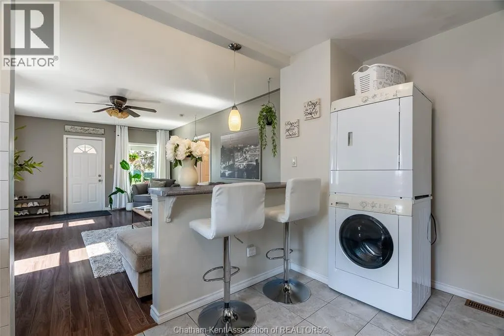 1424 Arthur ROAD