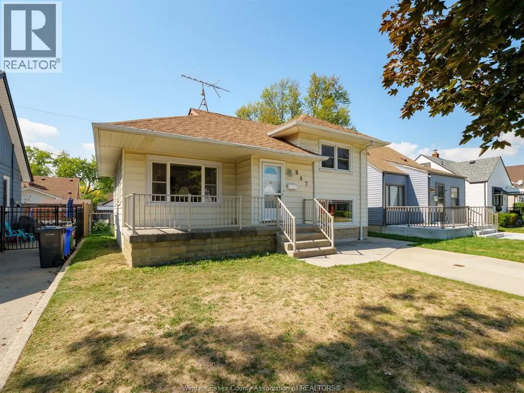 847 Reedmere AVENUE