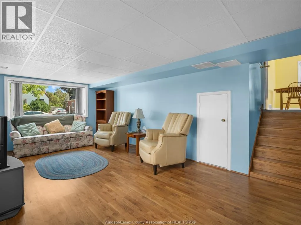 847 Reedmere AVENUE