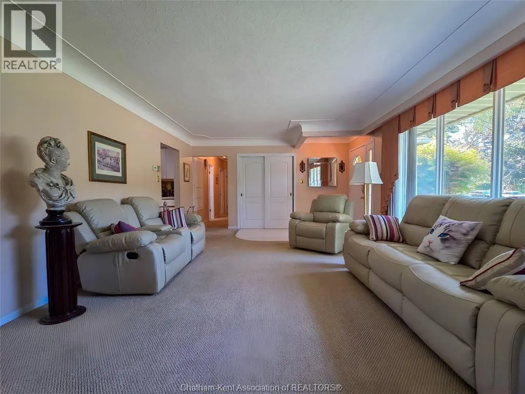 79 Lynnwood AVENUE