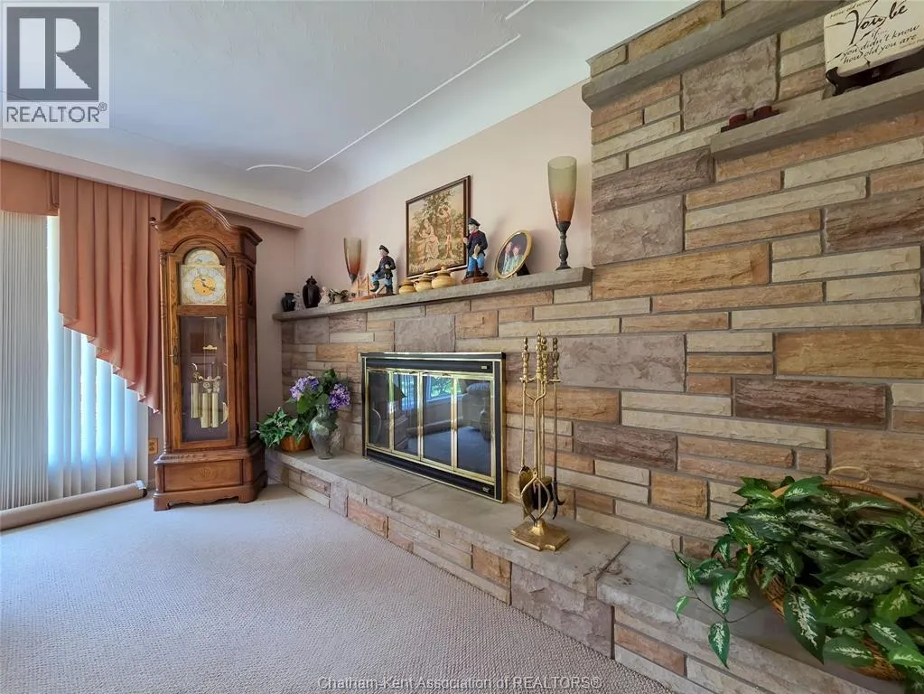 79 Lynnwood AVENUE