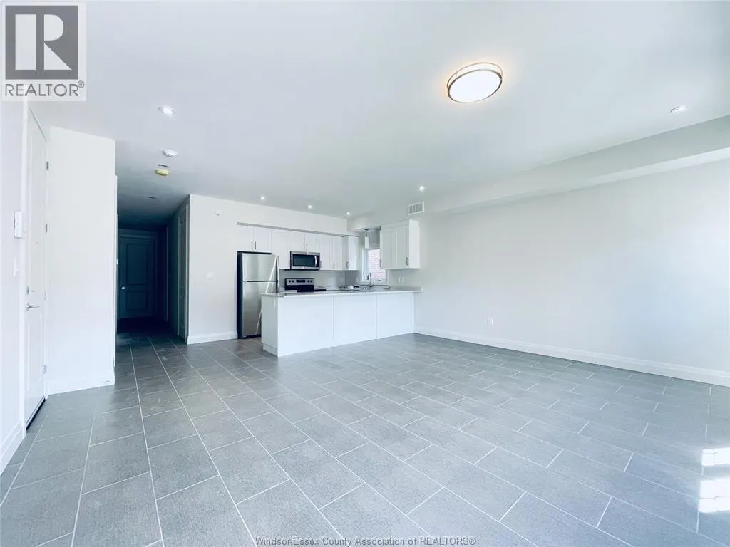 233 Watson AVENUE Unit# 203