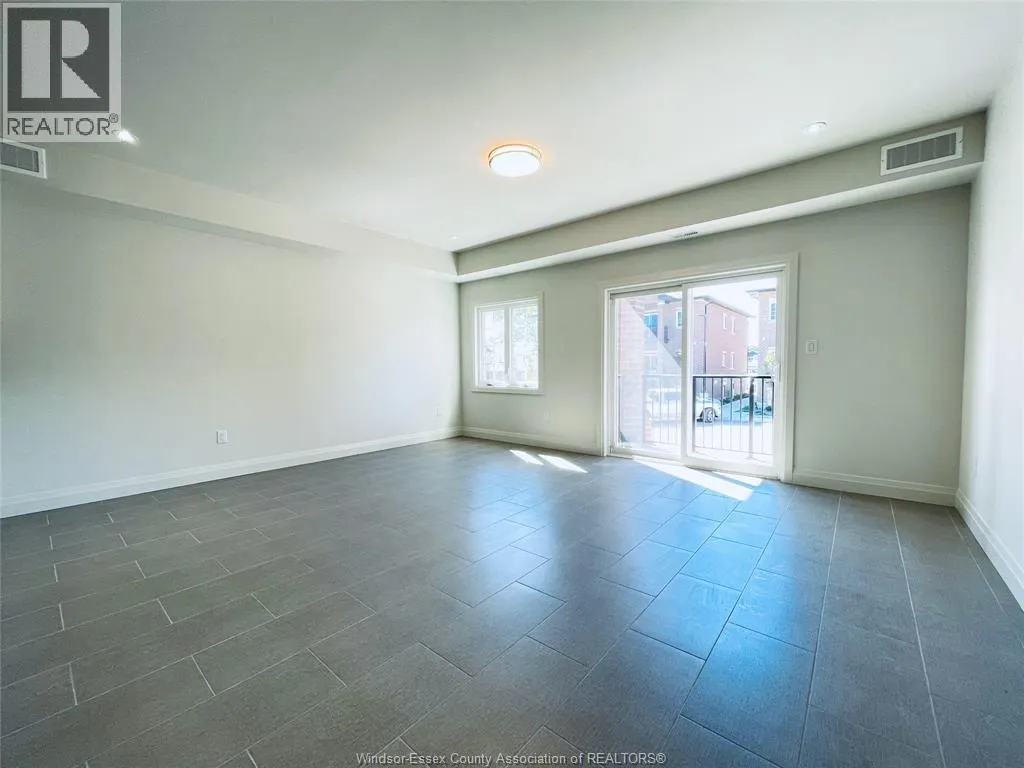 233 Watson AVENUE Unit# 203