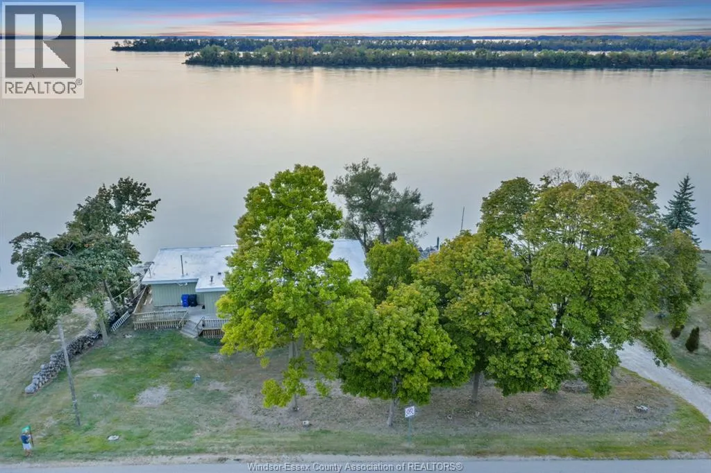 1166 FRONT ROAD South