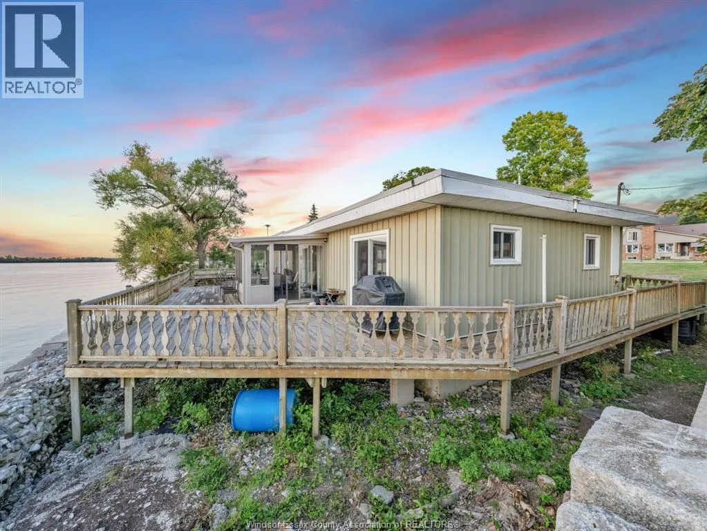 1166 FRONT ROAD South