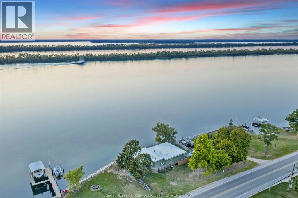 1166 FRONT ROAD South