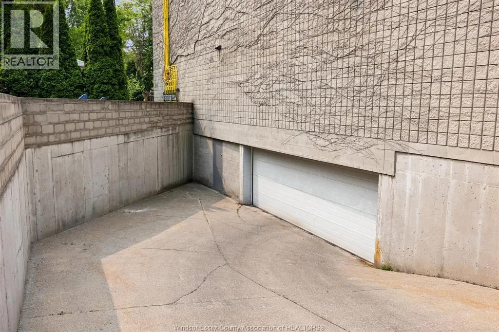 1500 OUELLETTE Unit# 305