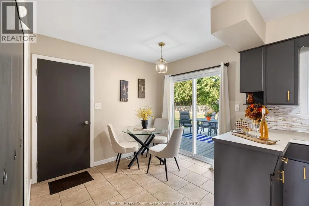 1 LONGFIELD LANE