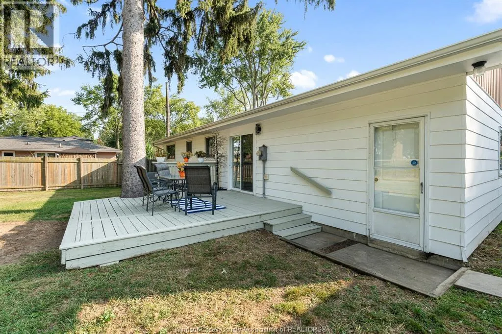 1 LONGFIELD LANE