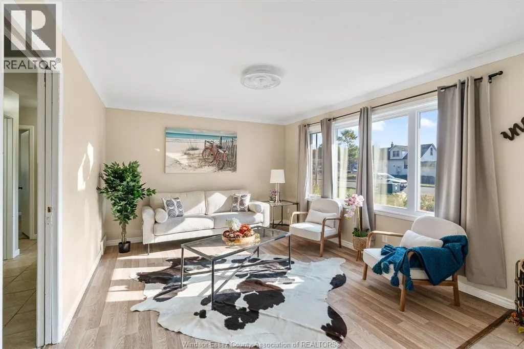 1 LONGFIELD LANE