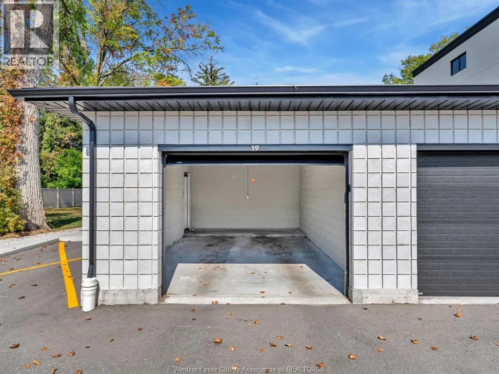 3817 HOWARD AVENUE Unit# 419
