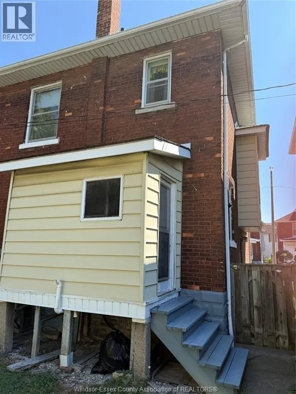 384 ERIE STREET