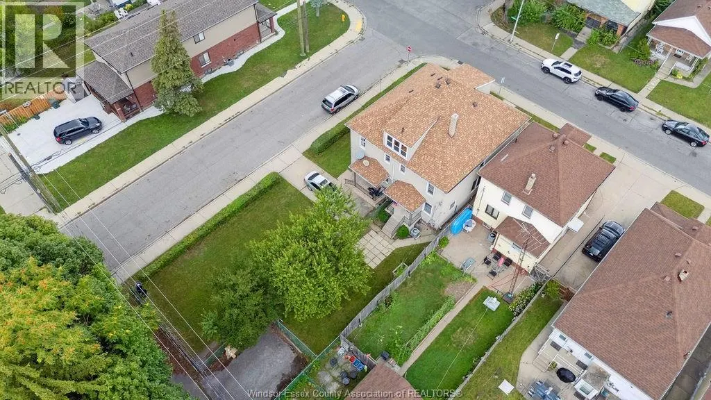 803-805 PIERRE
