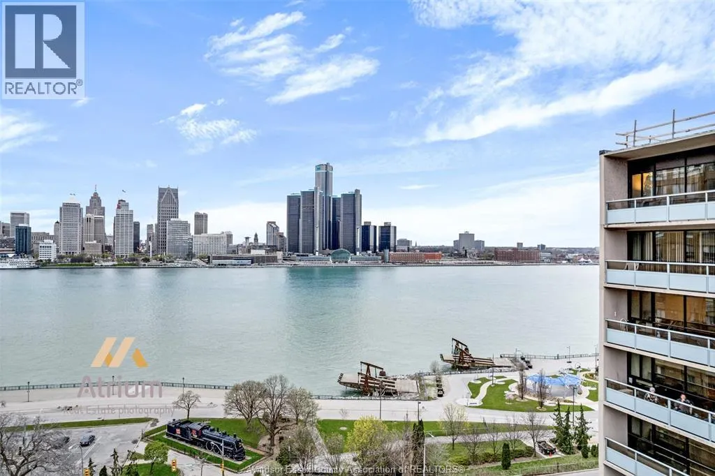111 RIVERSIDE DRIVE East Unit# 601