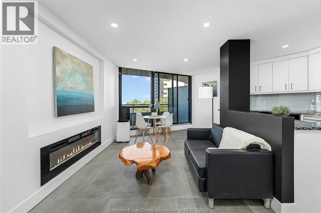 111 RIVERSIDE DRIVE East Unit# 601