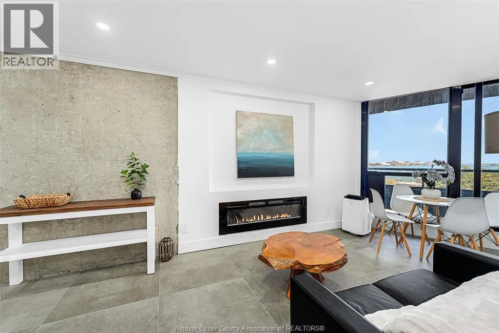 111 RIVERSIDE DRIVE East Unit# 601