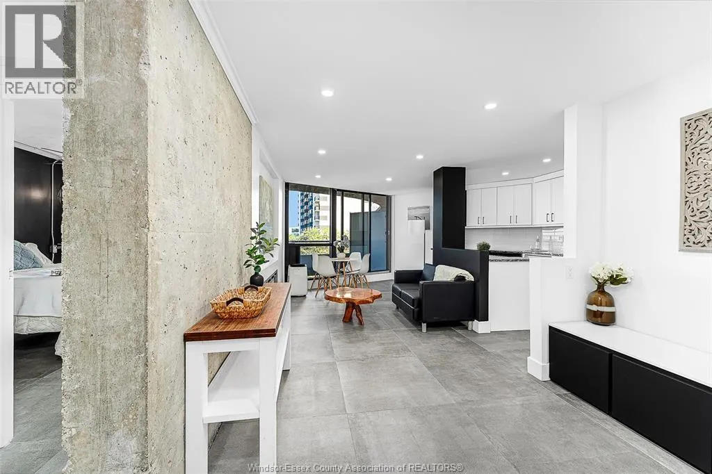 111 RIVERSIDE DRIVE East Unit# 601