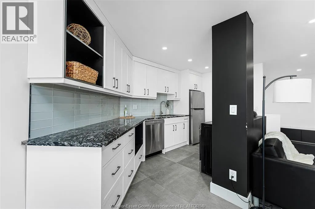111 RIVERSIDE DRIVE East Unit# 601