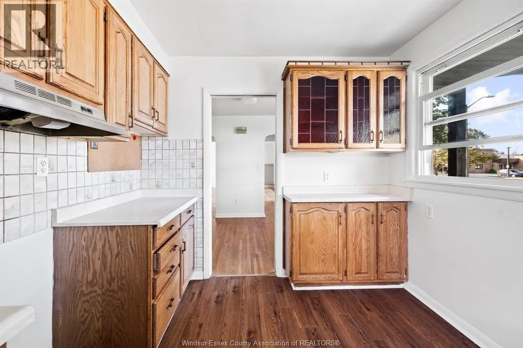 4360 MOUNT ROYAL