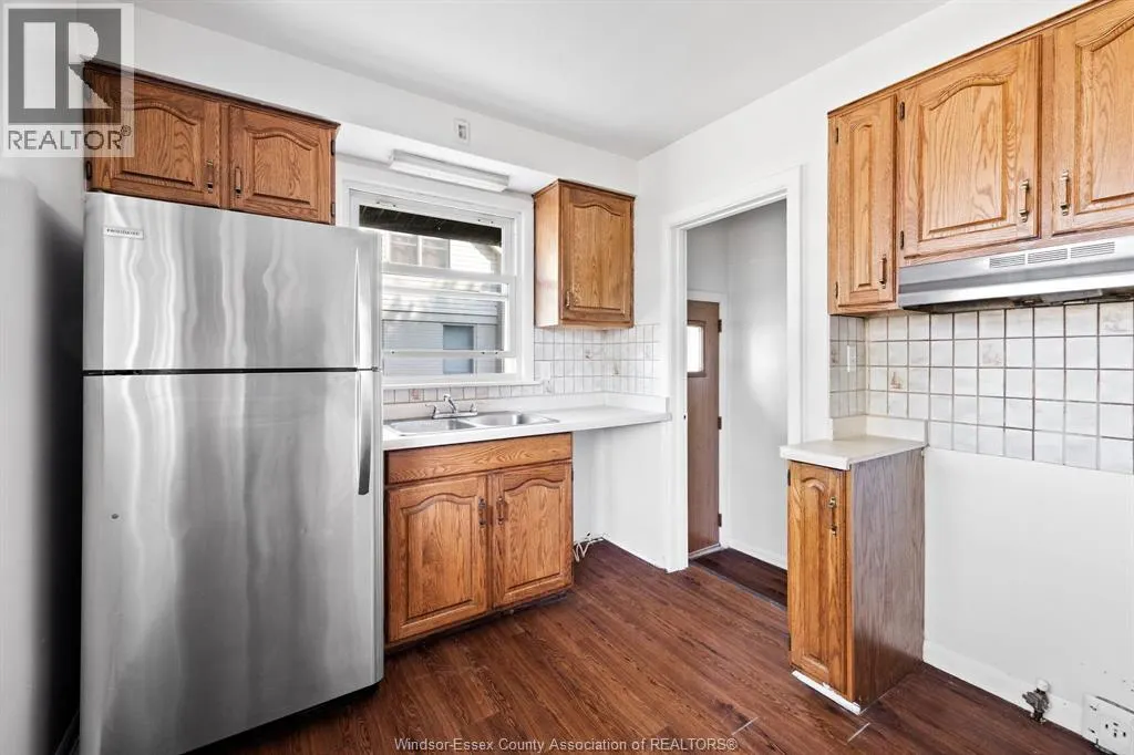 4360 MOUNT ROYAL