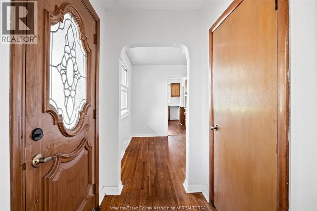 4360 MOUNT ROYAL