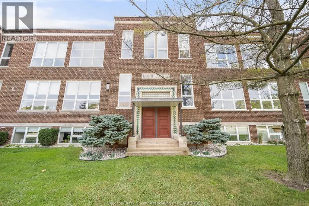 5955 ONTARIO Unit# 302