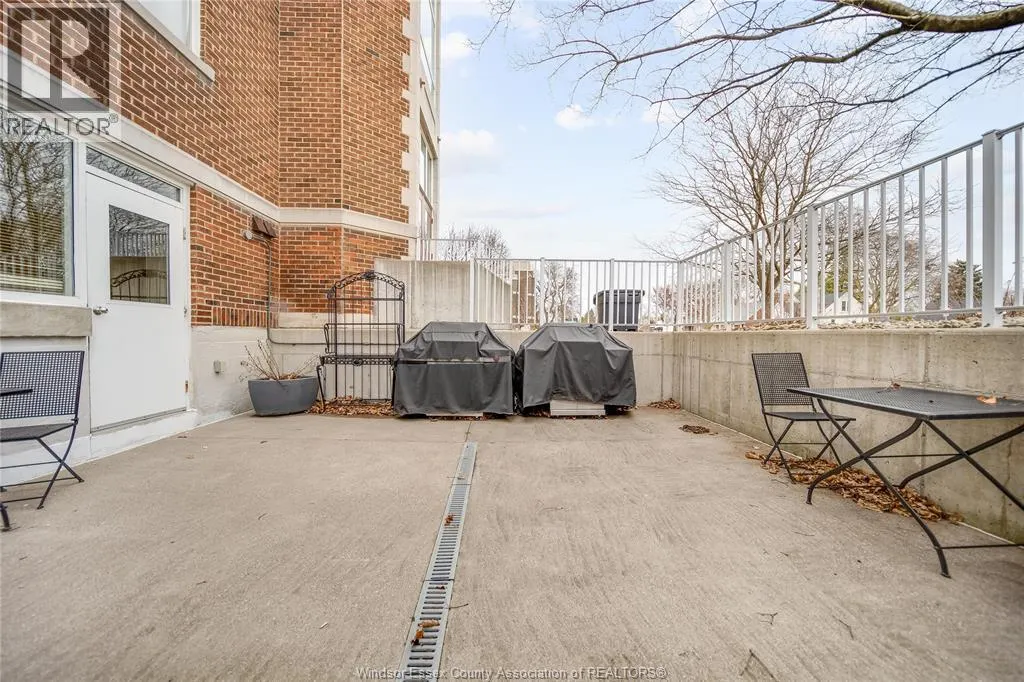 5955 ONTARIO Unit# 302
