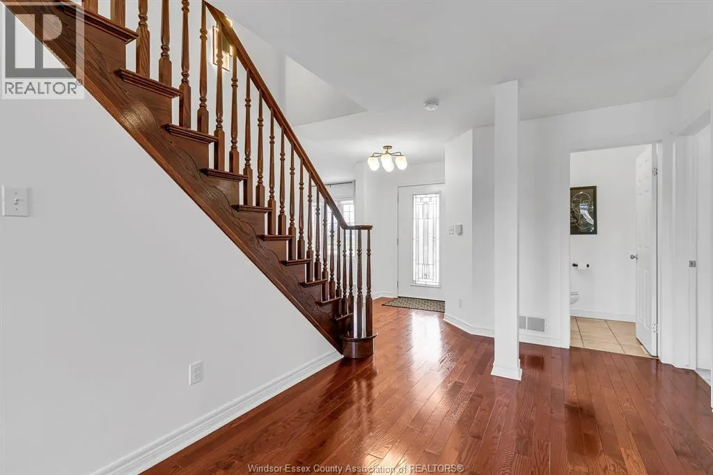 5023 SOUTHWOOD LAKES