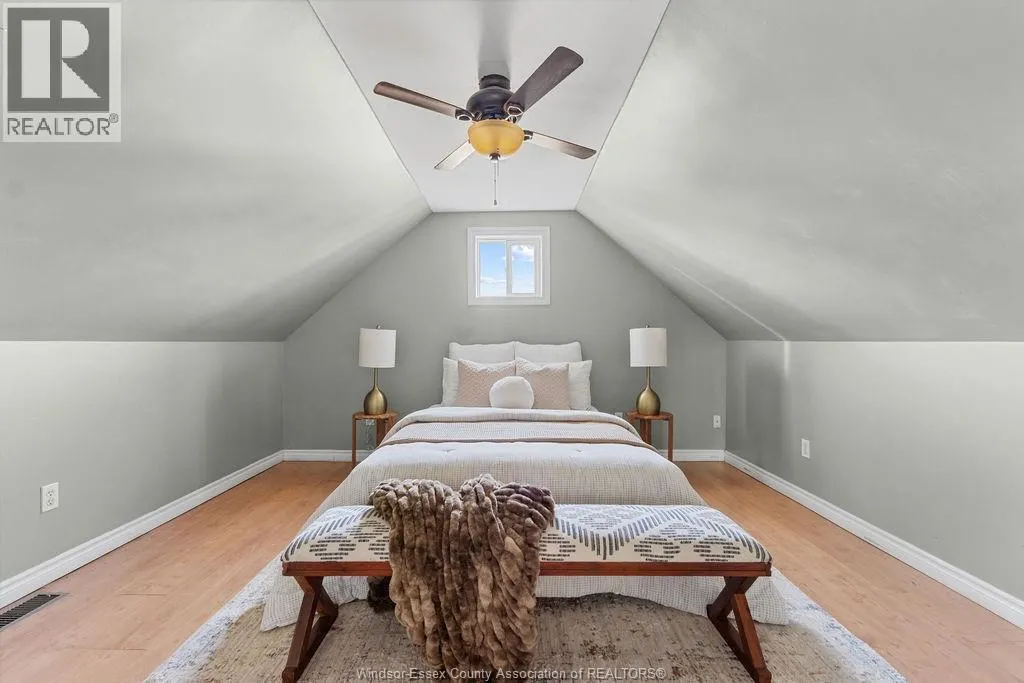 1103 LILLIAN