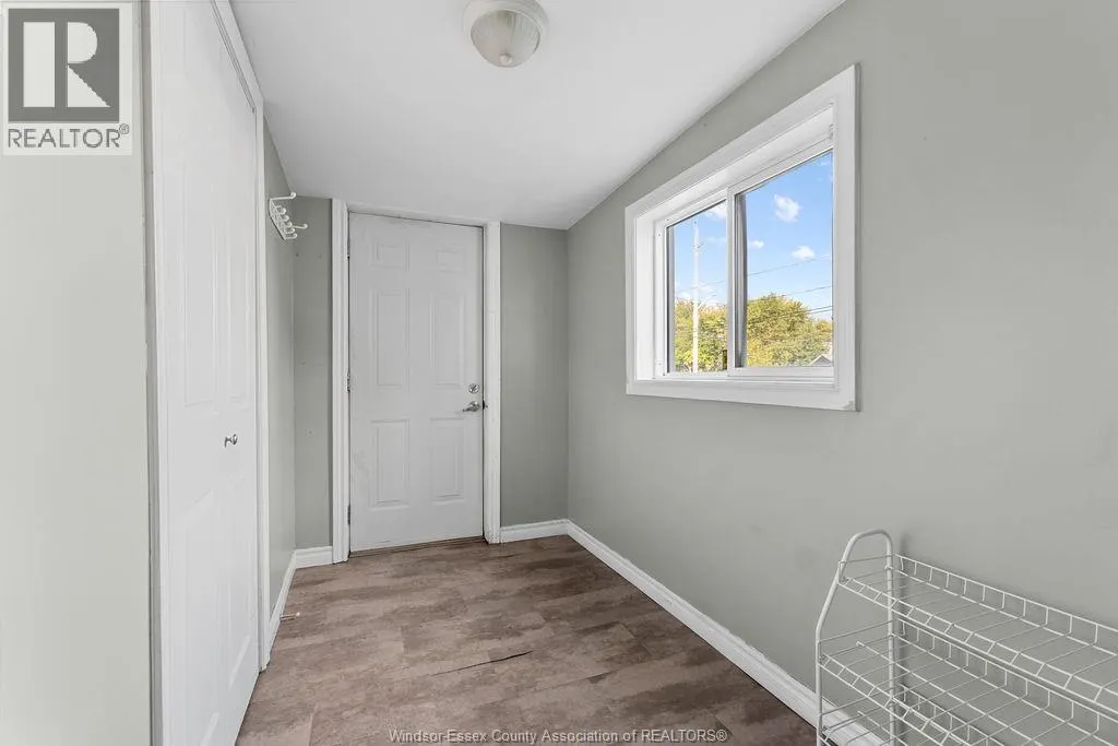 1103 LILLIAN