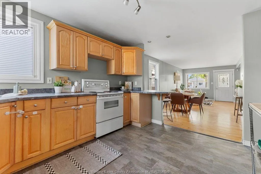 1103 LILLIAN