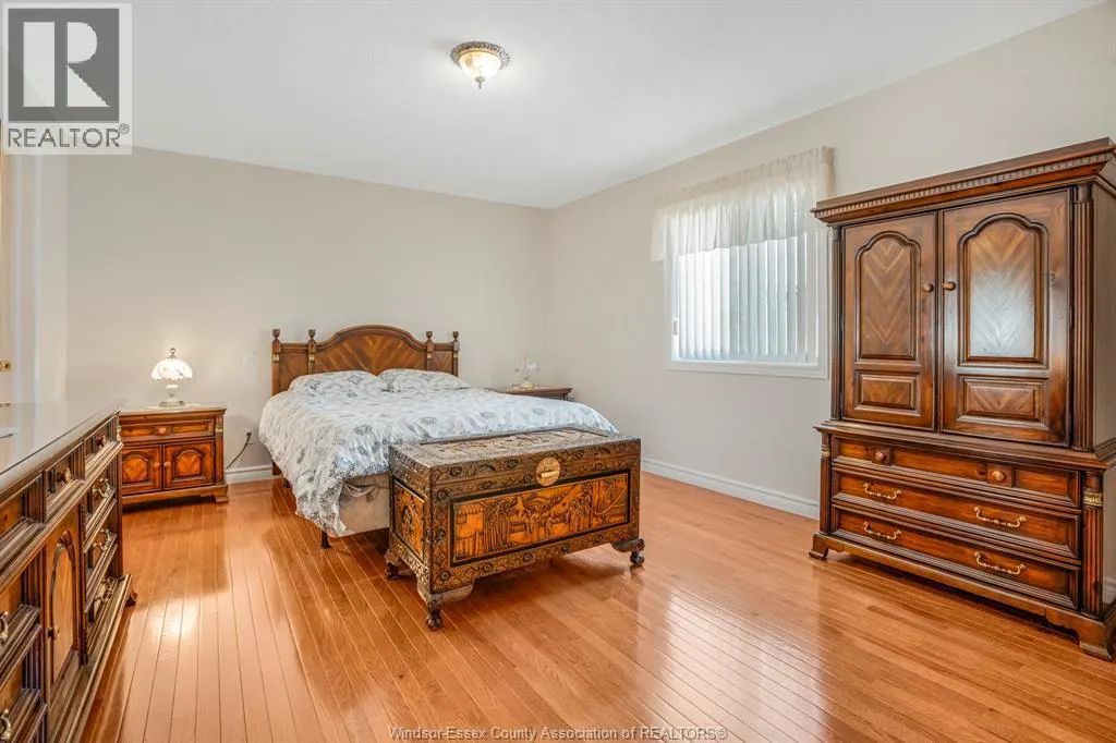 106 BALMORAL