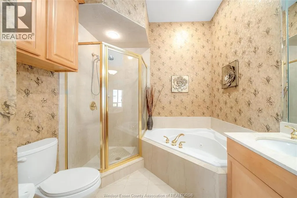 4955 RIVERSIDE DRIVE East Unit# 203