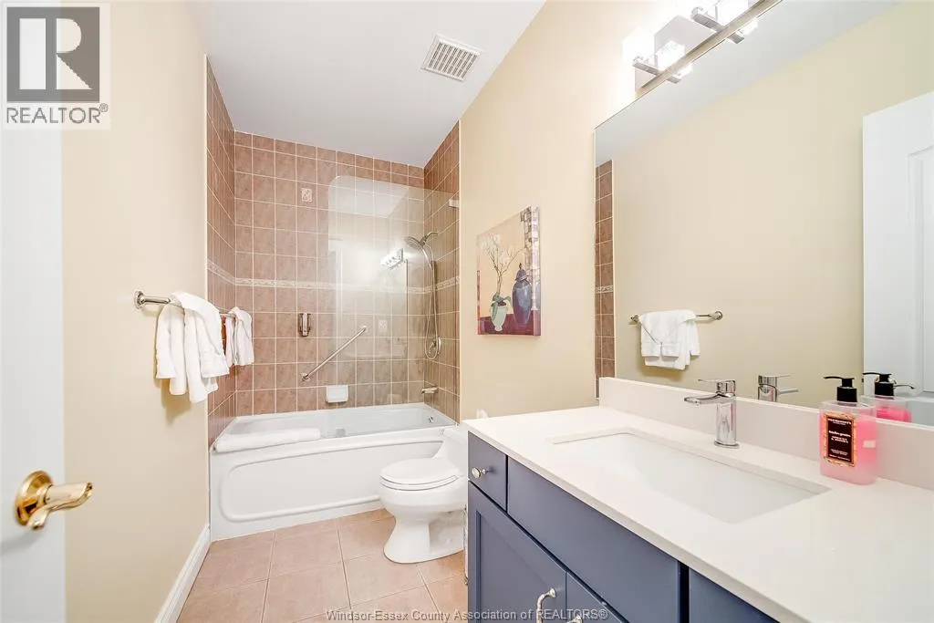 4955 RIVERSIDE DRIVE East Unit# 203