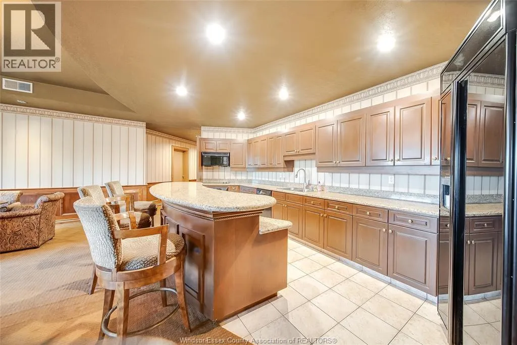 4955 RIVERSIDE DRIVE East Unit# 203