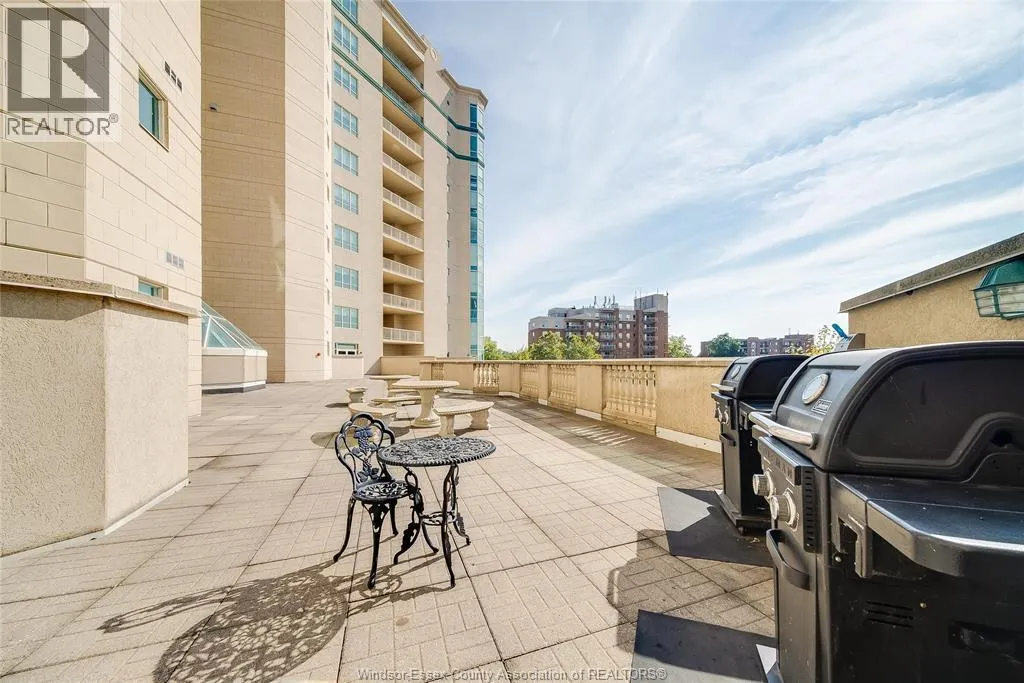 4955 RIVERSIDE DRIVE East Unit# 203
